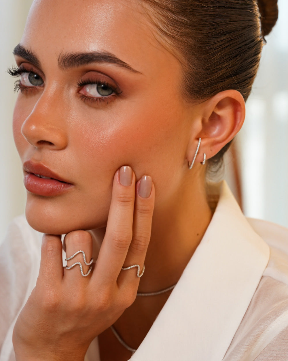 Ear Hook Slim Cravejado