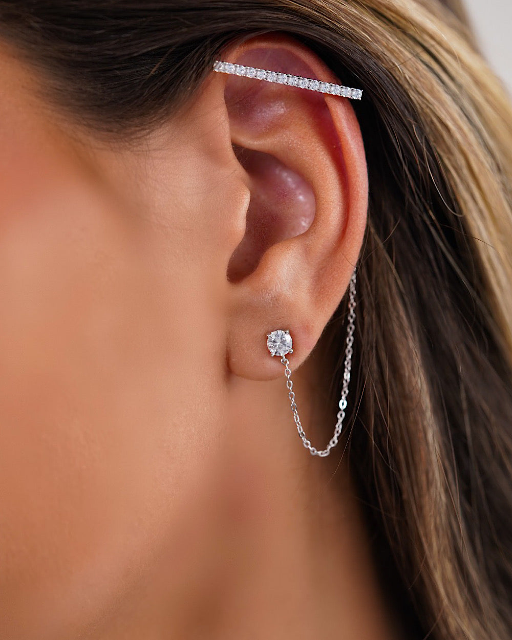 Brinco Moissanite Assimétrico com Piercing Falso