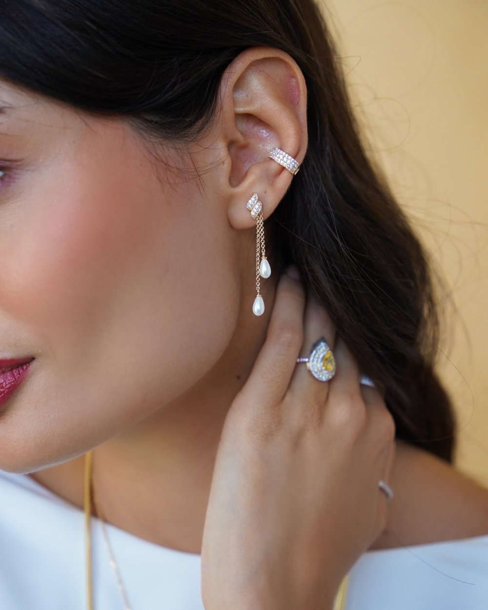Brinco Modern Pearls
