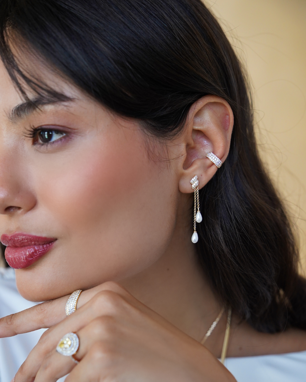 Brinco Modern Pearls