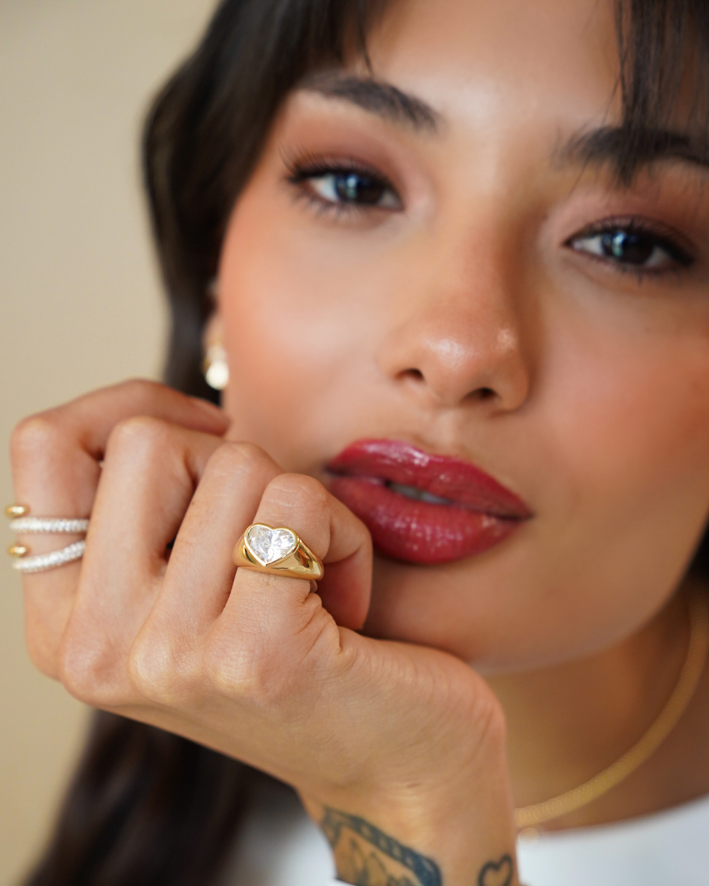 Anel Dedinho Gold Heart Luxo