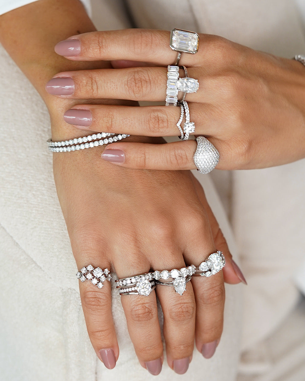 Anel Dedinho Moissanite Luxury Cravejado