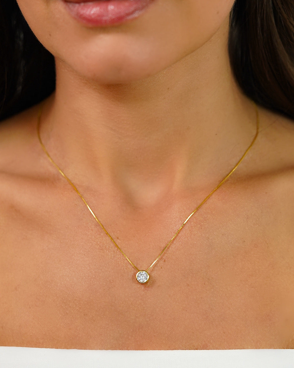 Colar Ponto de Luz Cravação Inglesa Gold