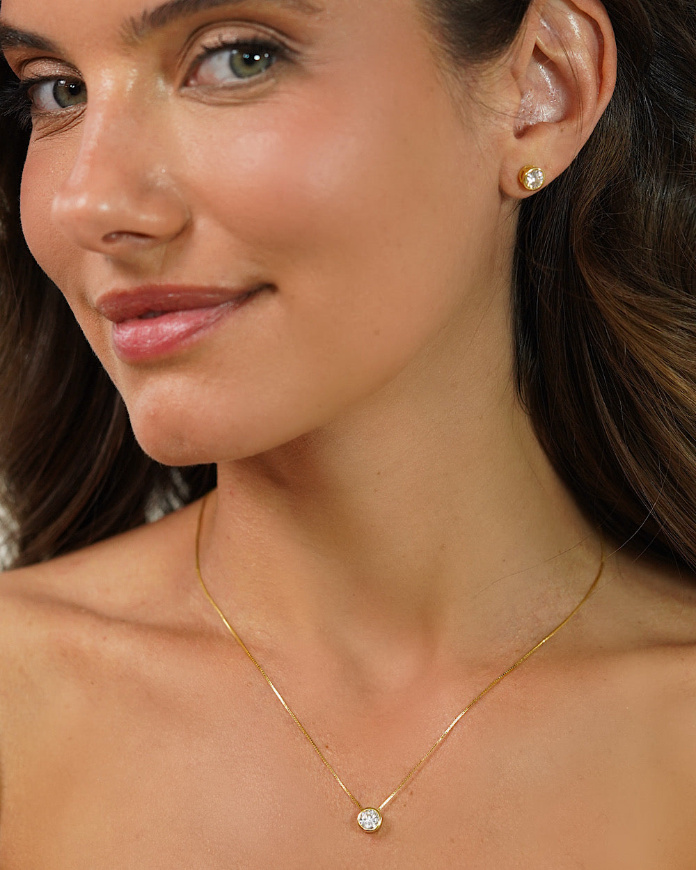 Colar Ponto de Luz Cravação Inglesa Gold