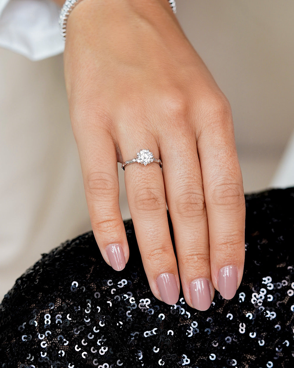 Anel Solitário Hillary Moissanite Luxury 1ct