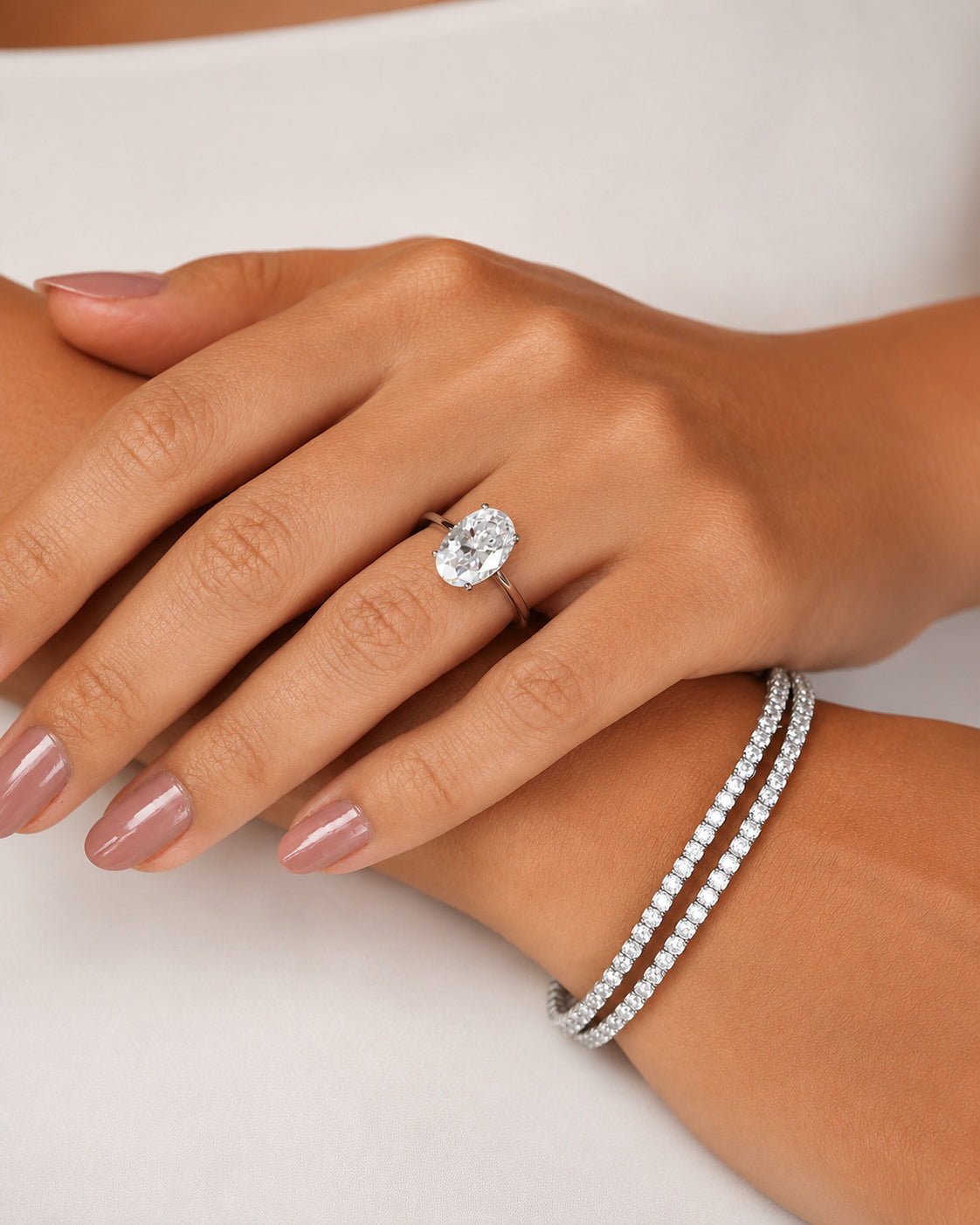Anel Solitário Oval Moissanite Hailey 4.5ct