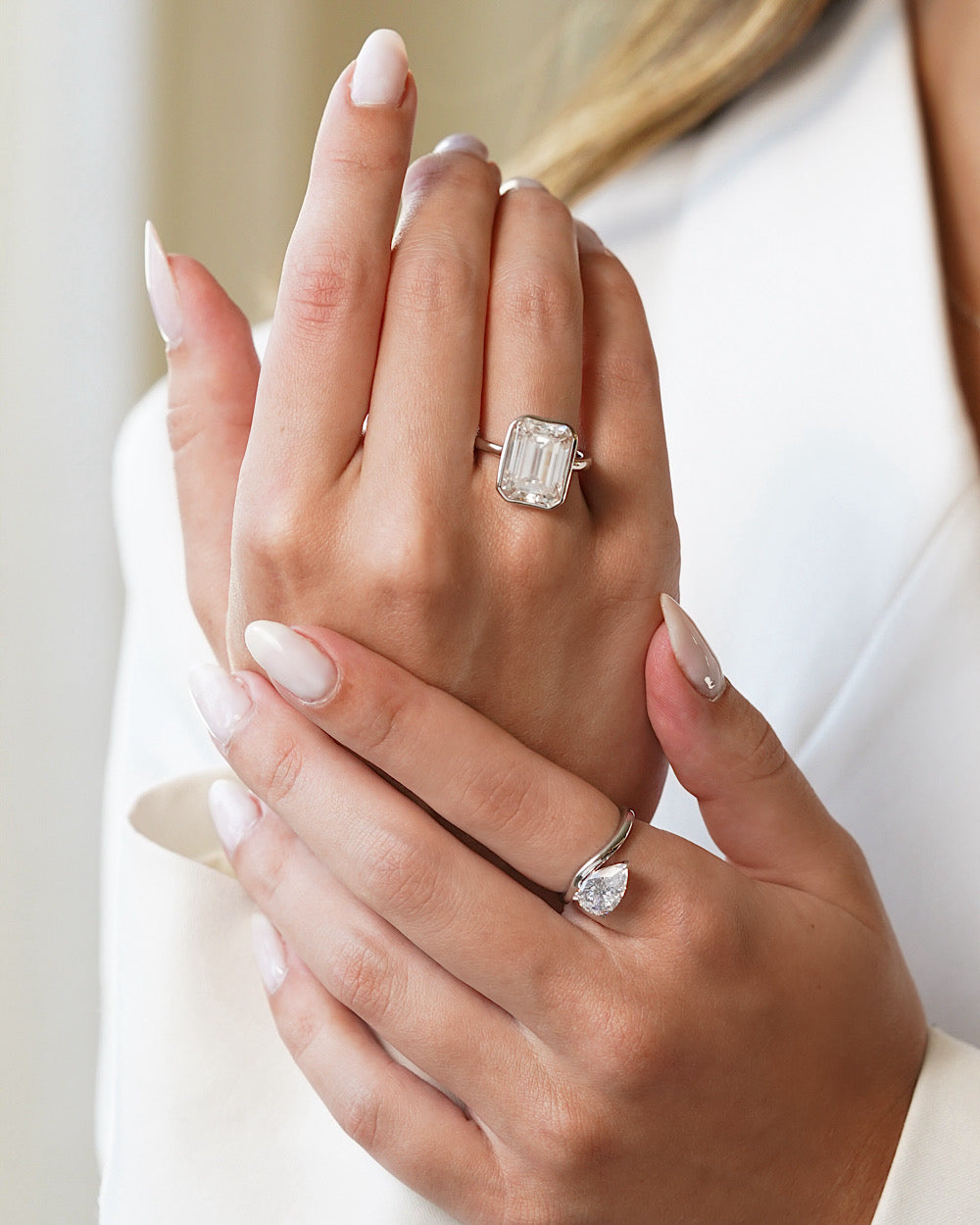 Anel Gota Silhouette luxo