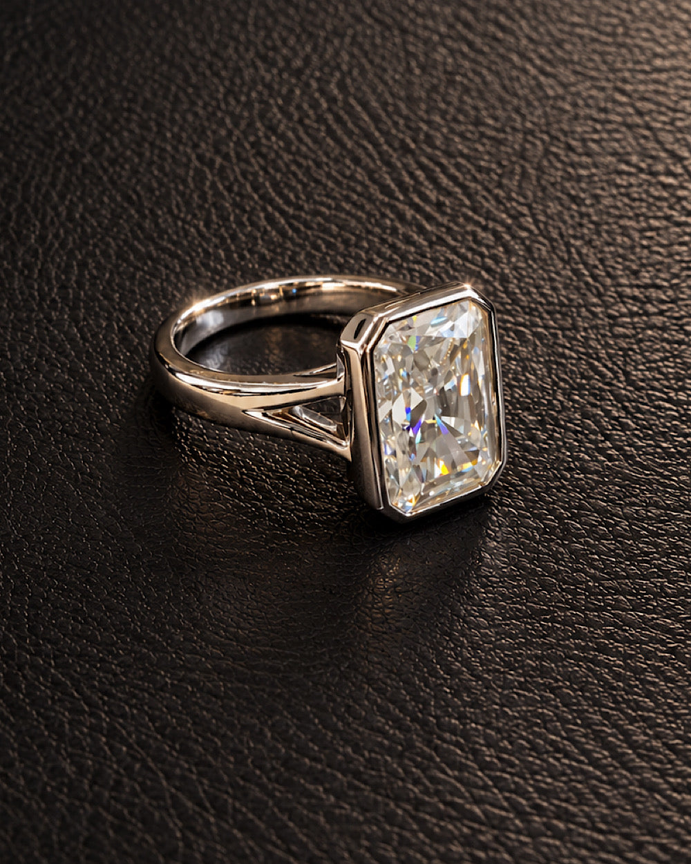 Anel Solitário Radiant Moissanite 4.5ct - IT Stone Semijoias