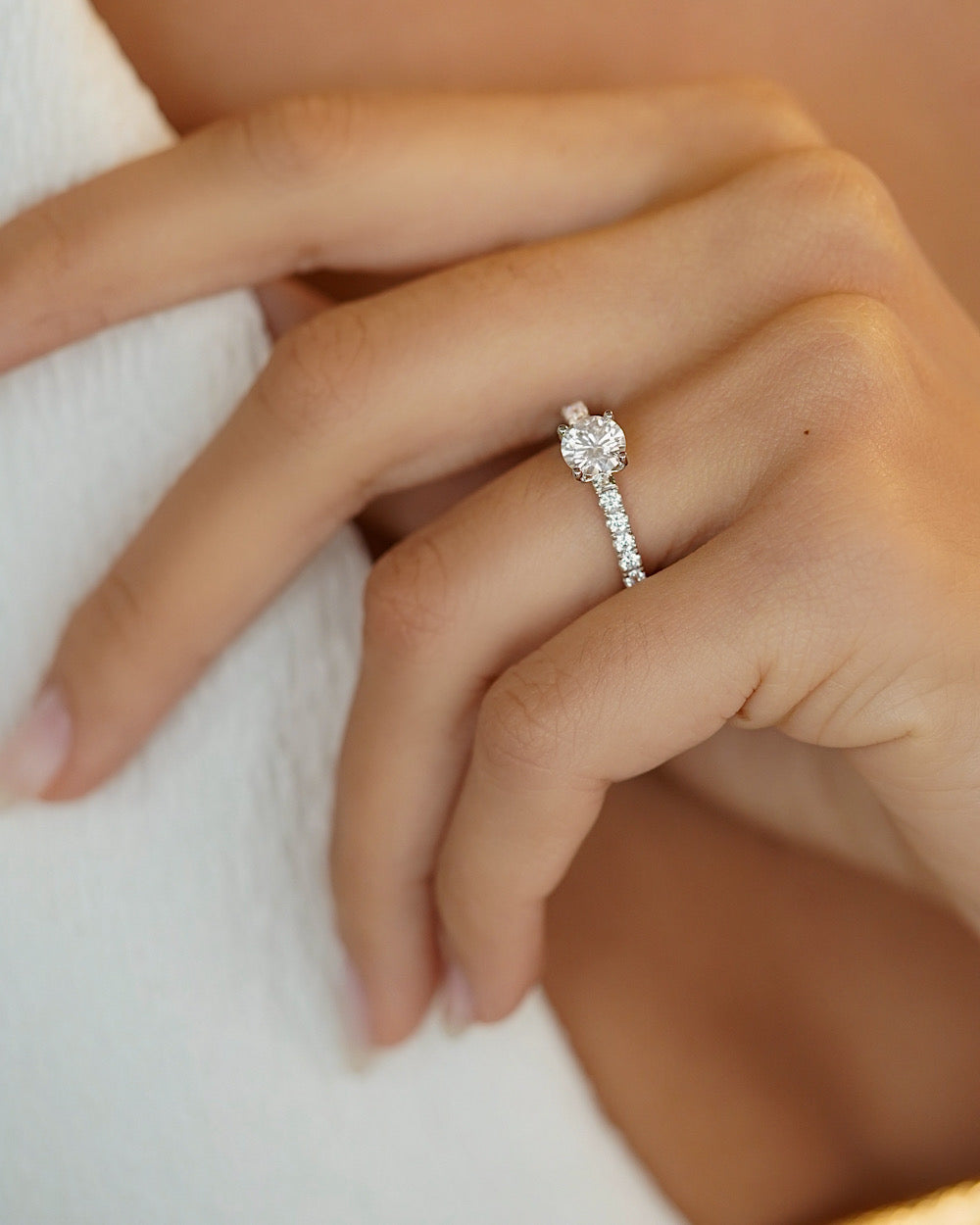 Anel Solitário Liz Moissanite 0.8ct