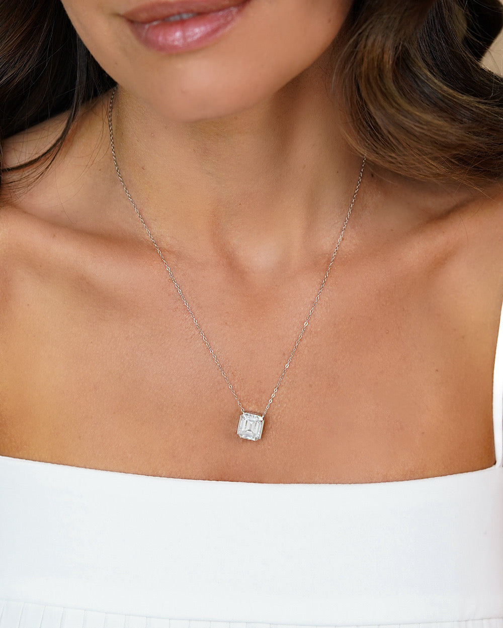 Colar Sussex Moissanite Emerald Cut 5ct
