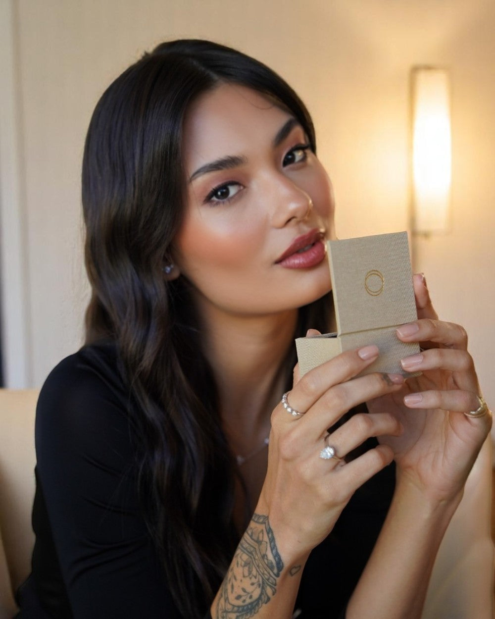 Meia Aliança Moissanites 10 pontos