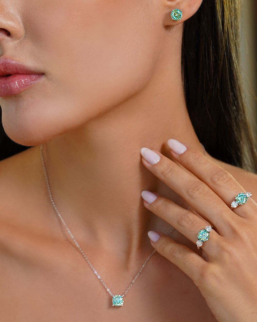 Anel 3 Pedras Jasmine Moissanite Light Soft 2ct