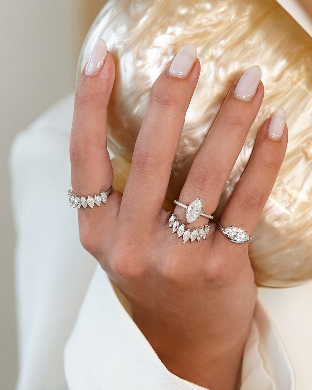 Anel Dedinho Navete Luxo