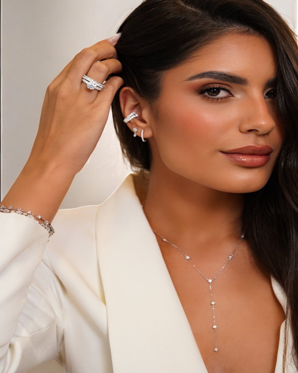 Brinco Segundo ou Terceiro Furo Mini Flower Dangle