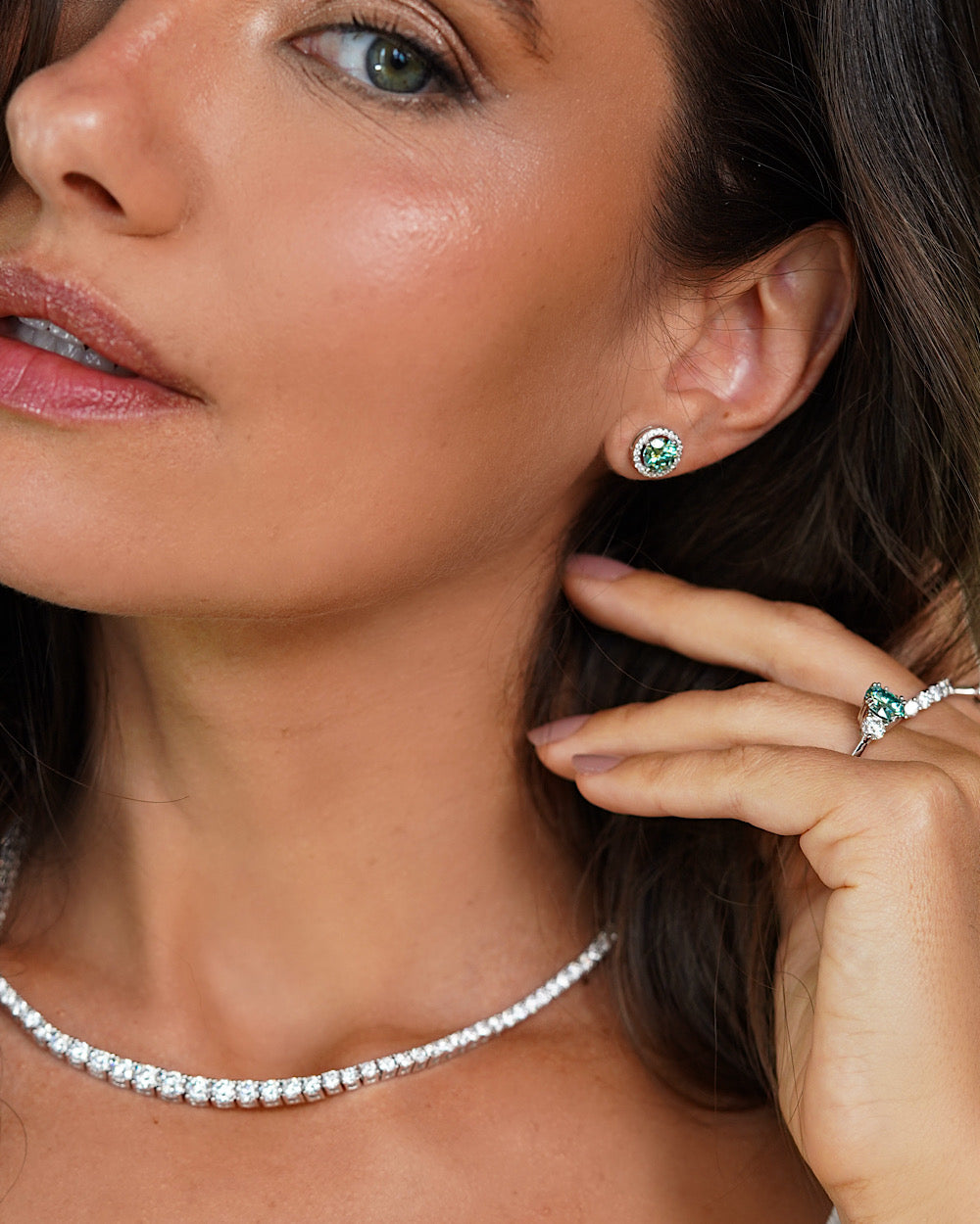 Brinco Pryanka Moissanite Ciano Light Soft