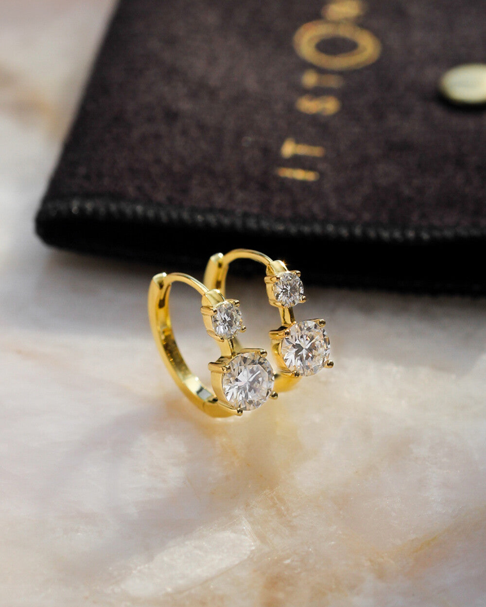 Argolinha Double Million Moissanite Gold