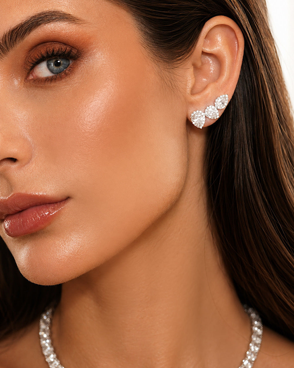 Ear Cuff J-Lo Moissanite