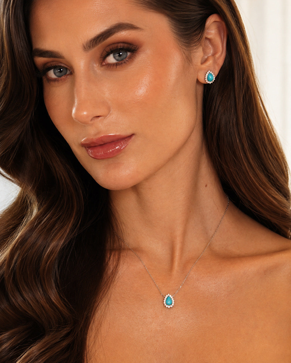 Colar Gota Princess Turquesa Natural e Moissanite