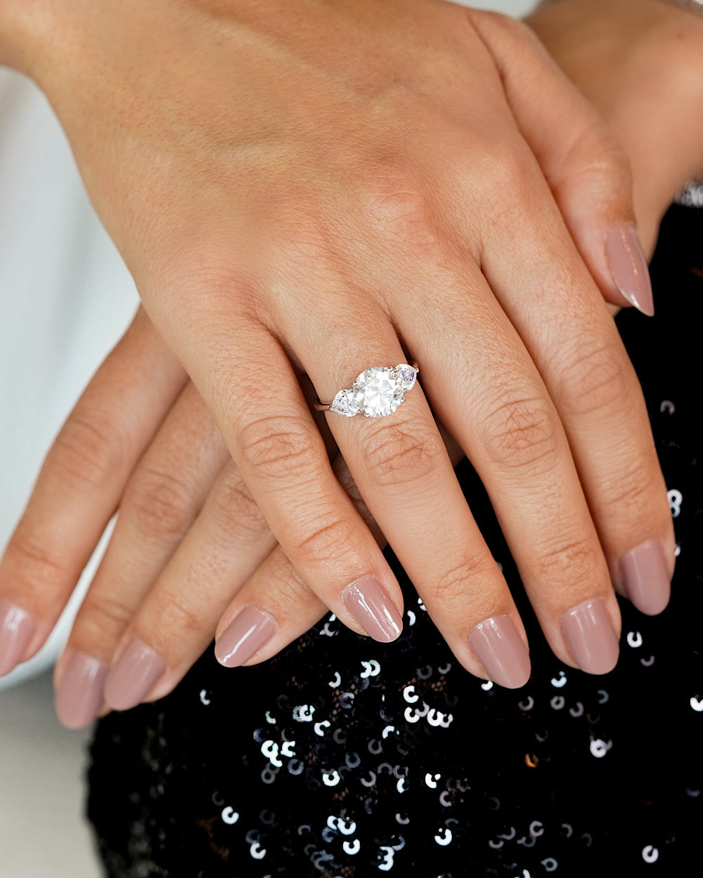 Anel 3 Pedras Moissanite Luxo