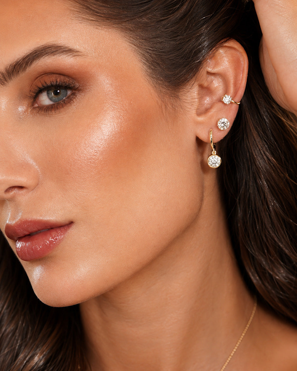 Argola Moissanite Cravação Inglesa Luxo Gold