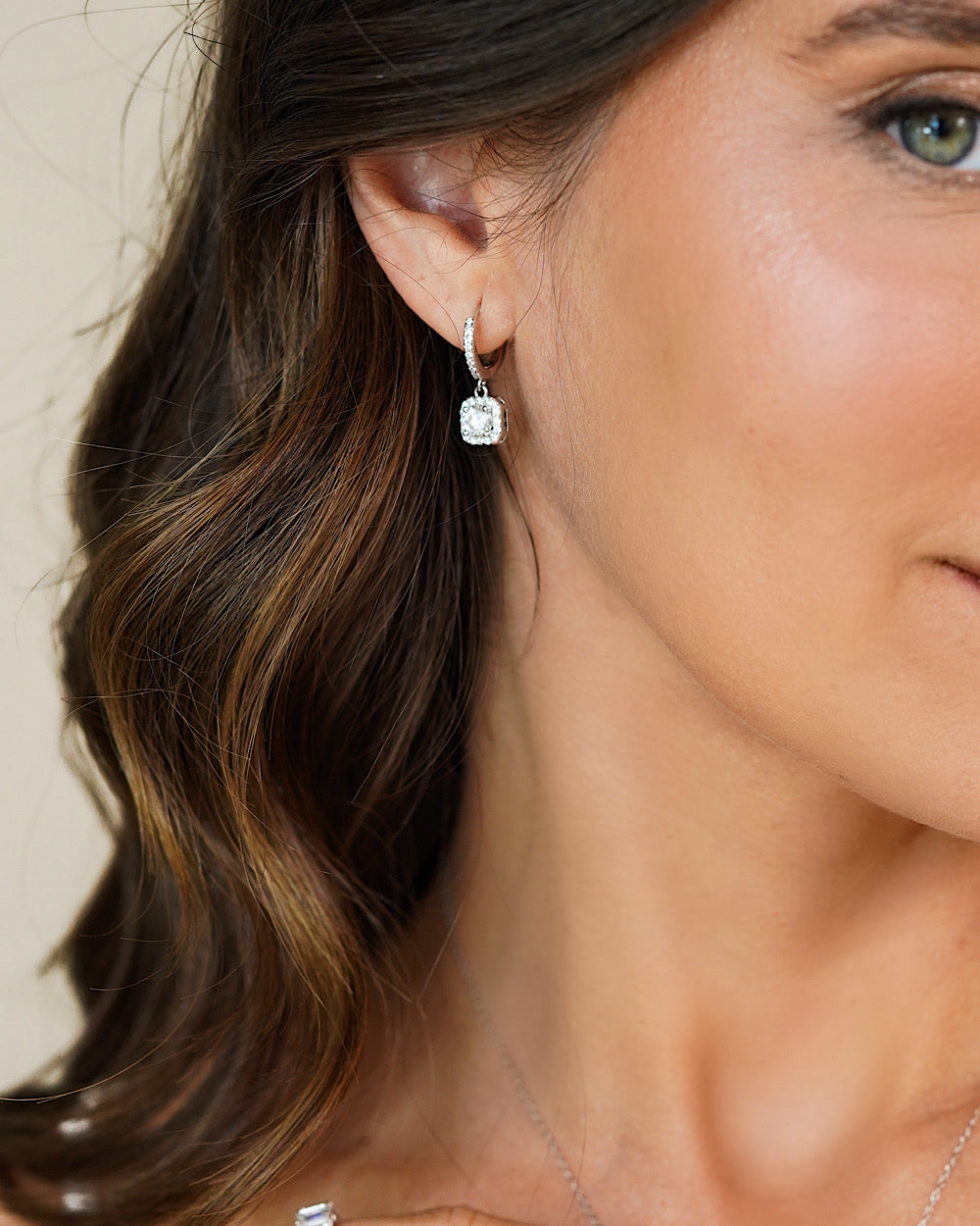 Argola Square Moissanite Luxo