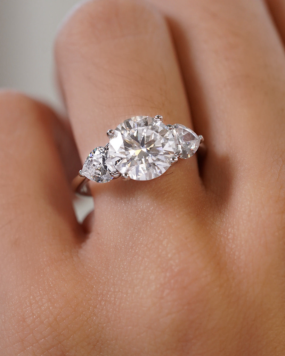 Anel 3 Pedras Moissanite Luxo