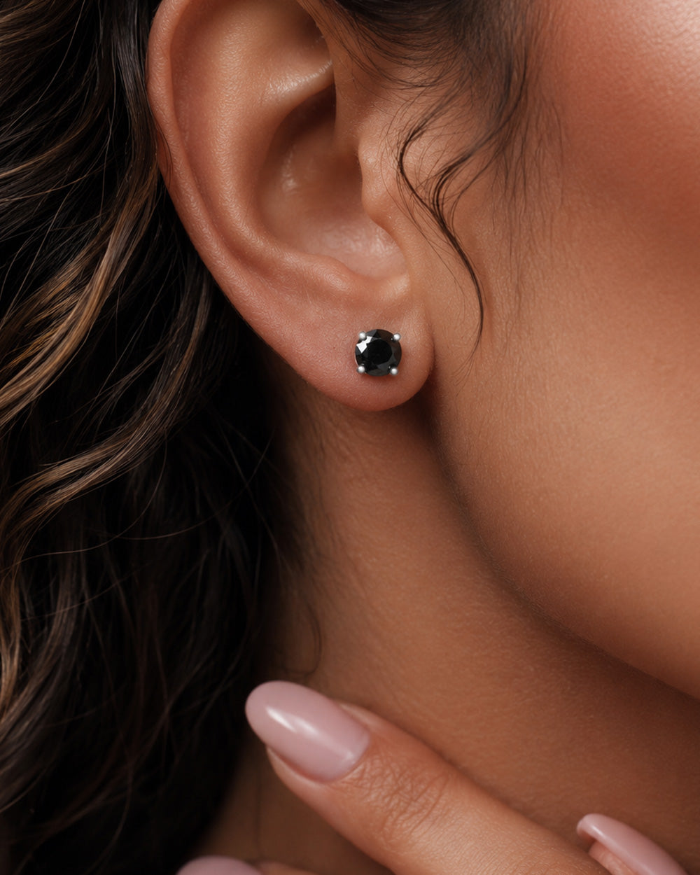 Brinco Solitário Clássico Moissanite  Negro Luxo 1ct